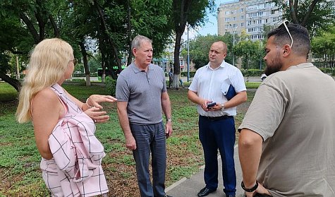 Дорогу во дворе многоэтажки включили в план ремонта