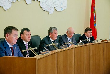 На заседании Законодательного Собрания