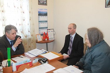 С проблемой – к депутату