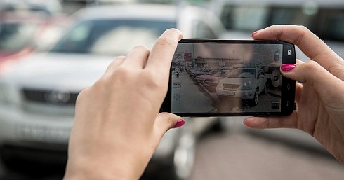 Пешеходы смогут фиксировать на смартфоны нарушения, которые совершают водители