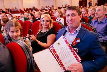 «И я ваши возьму имена, чтоб назвать ими дочку и сына…»