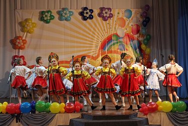 Сергей Салмин поздравил участников фестиваля «Радуга – 2018»