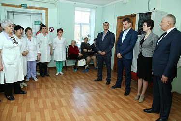 Помощь сельскому здравоохранению