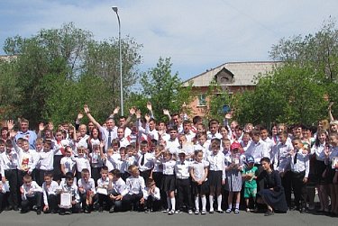 Владимир Шевченко посетил орский Детский дом