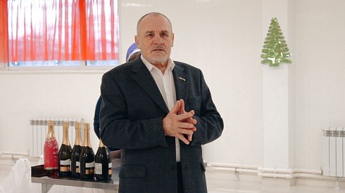 Иван Дикман: «Давайте все неудачи оставим в старом году и шагнем в Новый год с оптимизмом»