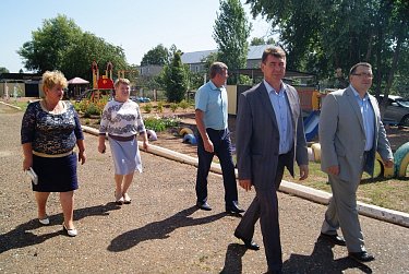 Готовность образовательных учреждений к учебному году – на депутатском контроле 