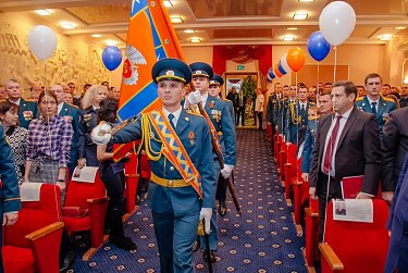 Спасатели Оренбуржья отметили профессиональный праздник