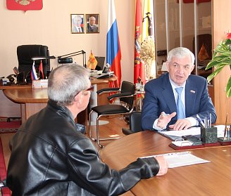 Рабочий день депутата Евгения Сусоева