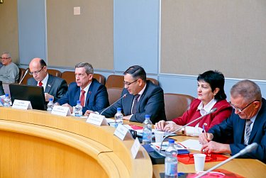 В Оренбурге прошел «круглый стол» к 100-летию Октябрьской революции 