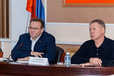 В повестке – бюджет и дополнительные требования к легковому такси