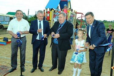 Депутат Владимир Кияев работал в своем округе 