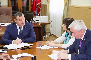 Совещание с руководителями фракций