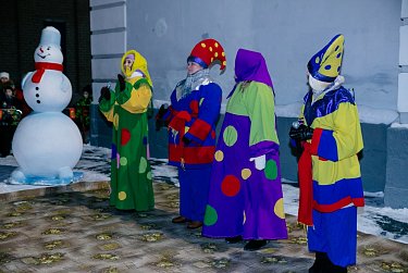 Праздник в каждый двор!