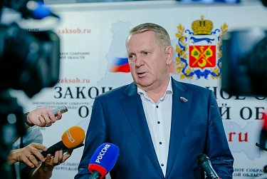 Александр Куниловский: «Мы готовы к открытому диалогу о прямых выборах глав городов и районов»