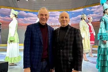 Самый большой пуховый флаг России – из Оренбуржья