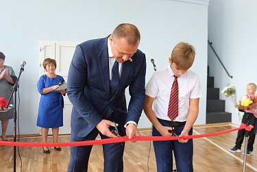 Сергей Салмин: «Важно, чтобы ребята, которые учатся в сельских школах, могли заниматься спортом в современных залах»