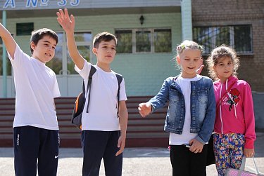 Олег Димов: «Новые спортивные площадки – центр притяжения для жителей микрорайона»