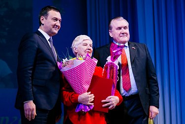 «И я ваши возьму имена, чтоб назвать ими дочку и сына…»