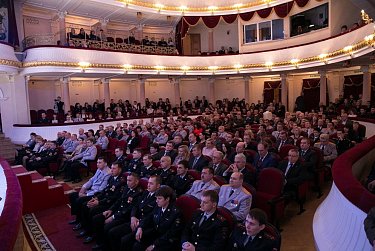 Щит народа и меч правосудия