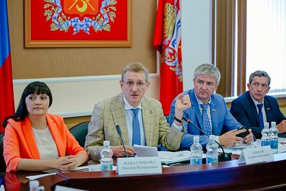 Разработаны изменения в региональные законы о пассажирских перевозках автомобильным транспортом и легковыми такси