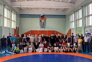 Для борцов из новых территорий РФ организовали тренировки