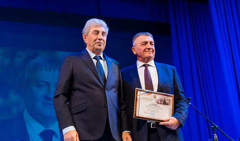 Сергей Грачев поздравил заслуженного деятеля искусств Бориса Хавторина с юбилеем