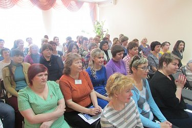 Социальные работники принимают поздравления