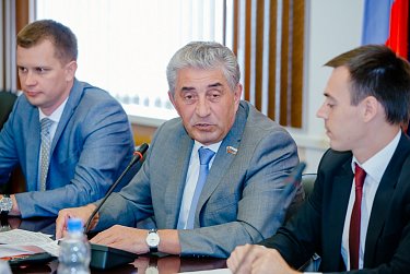 Сергей Грачев встретился с молодыми парламентариями