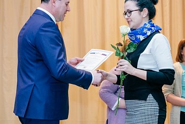 Россию строить молодым!