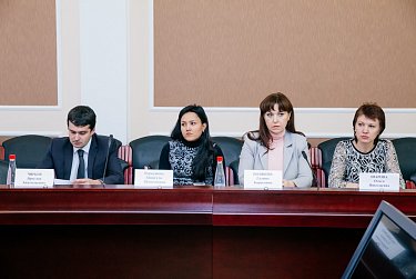 На заседании комитета по социальной и демографической политике 