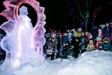 Открытие главного символа Нового года