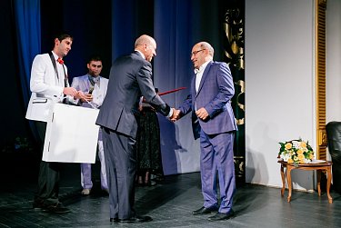 Большой концерт для юбиляра