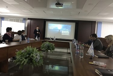 Депутаты на бизнес-завтраке