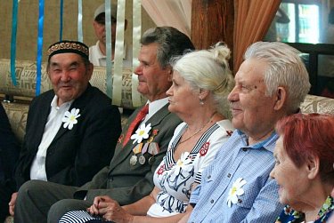 Орск чествовал семейных юбиляров