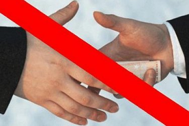 За нематериальную взятку – реальный срок