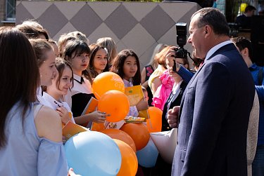 Олег Димов: «Сегодняшний радостный солнечный день открывает новый учебный год»
