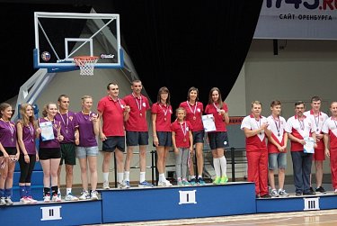 Законодательное Собрание и Счетная палата на спортивной арене