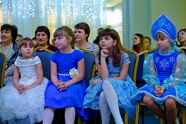 Андрей Аникеев: «Хочется, чтобы накануне Нового года все дети получили подарки от Деда Мороза»