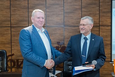 Поддерживаем всех, кому нужна помощь