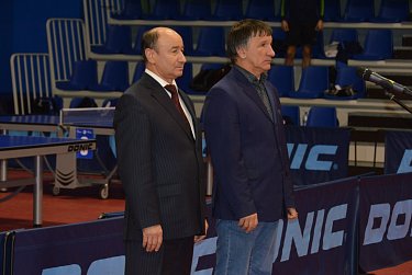 На чемпионате области по настольному теннису