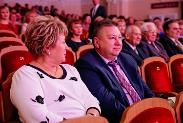 Законодатели поздравили Владимира Канюкова с 75-летием