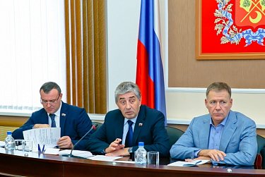 Утверждена повестка предстоящей парламентской сессии