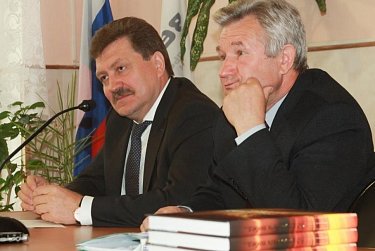 Евгений Маслов встретился с Советом ветеранов 