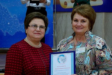 Депутаты Ольга Хромушина и Жанна Ермакова приветствовали участников Школы гражданской активности