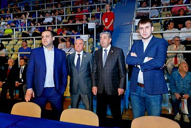 В Оренбурге стартовало первенство России по боксу среди юниоров