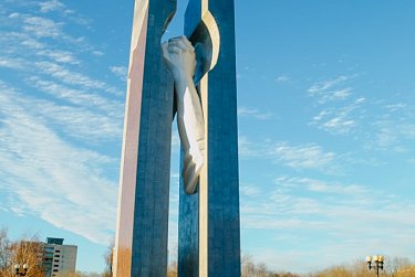 «Народный» памятник открыли после реконструкции