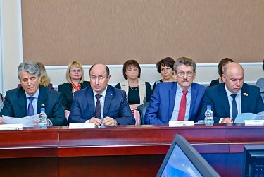 На расширенном заседании бюджетного комитета – о главном финансовом документе области 