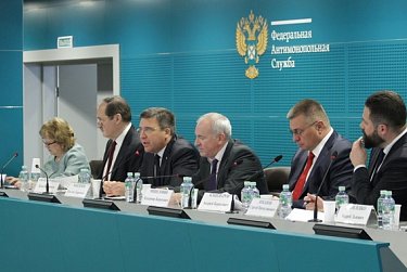 Оксана Набатчикова: «Важно принять решения, способствующие повышению конкуренции и эффективности малого ритейла и местного производителя»