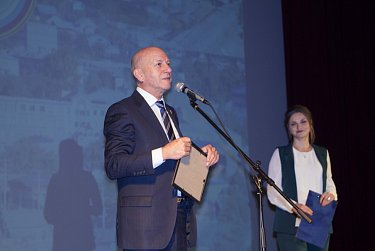 Геннадий Аверьянов работал в избирательном округе