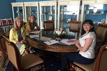 Оксана Набатчикова ознакомилась с практикой развития дошкольного образования в Санкт-Петербурге